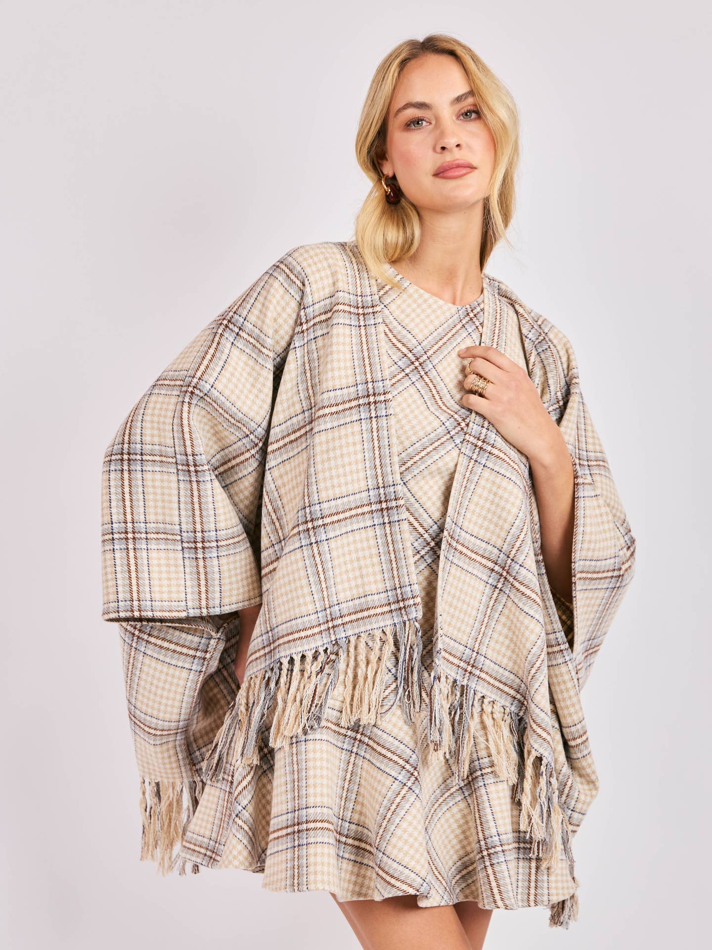 Cedar Plaid Fringe Hem Poncho