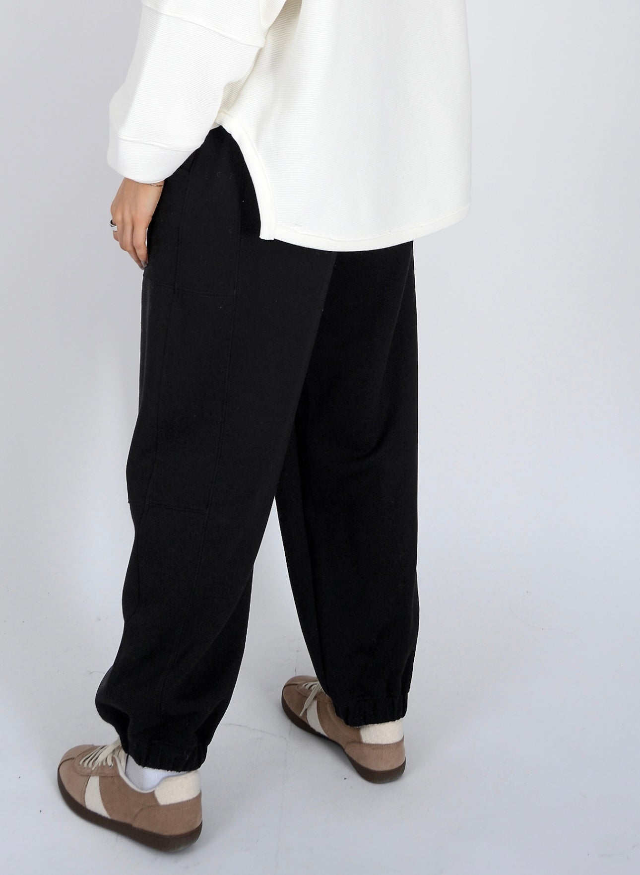 Jan Soft Knit Barrel Pant