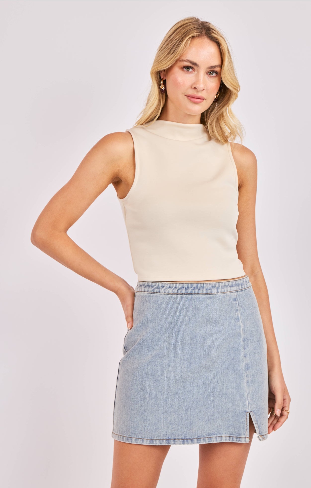 Hustle High Neck Sleeveless Tank