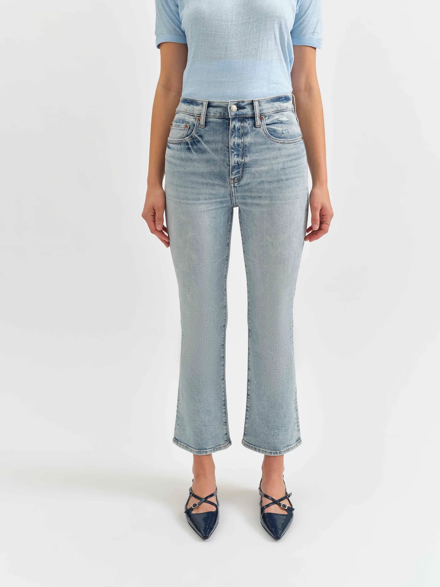 Shy girl high rise crop flare
