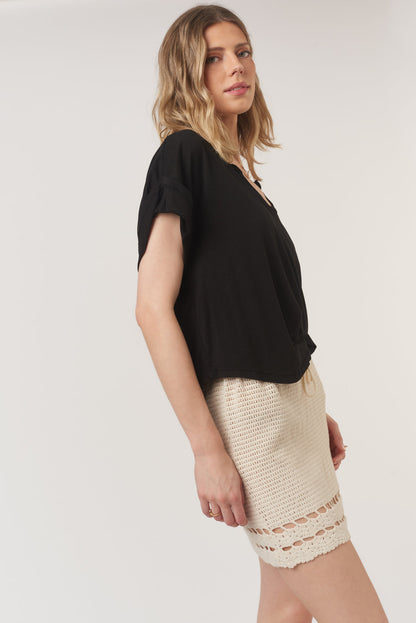 Sylas Notch Neck Tee- Black