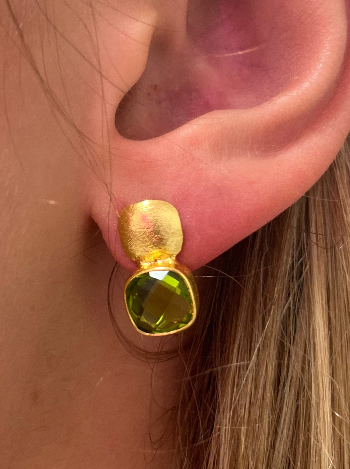 Mindy Studs