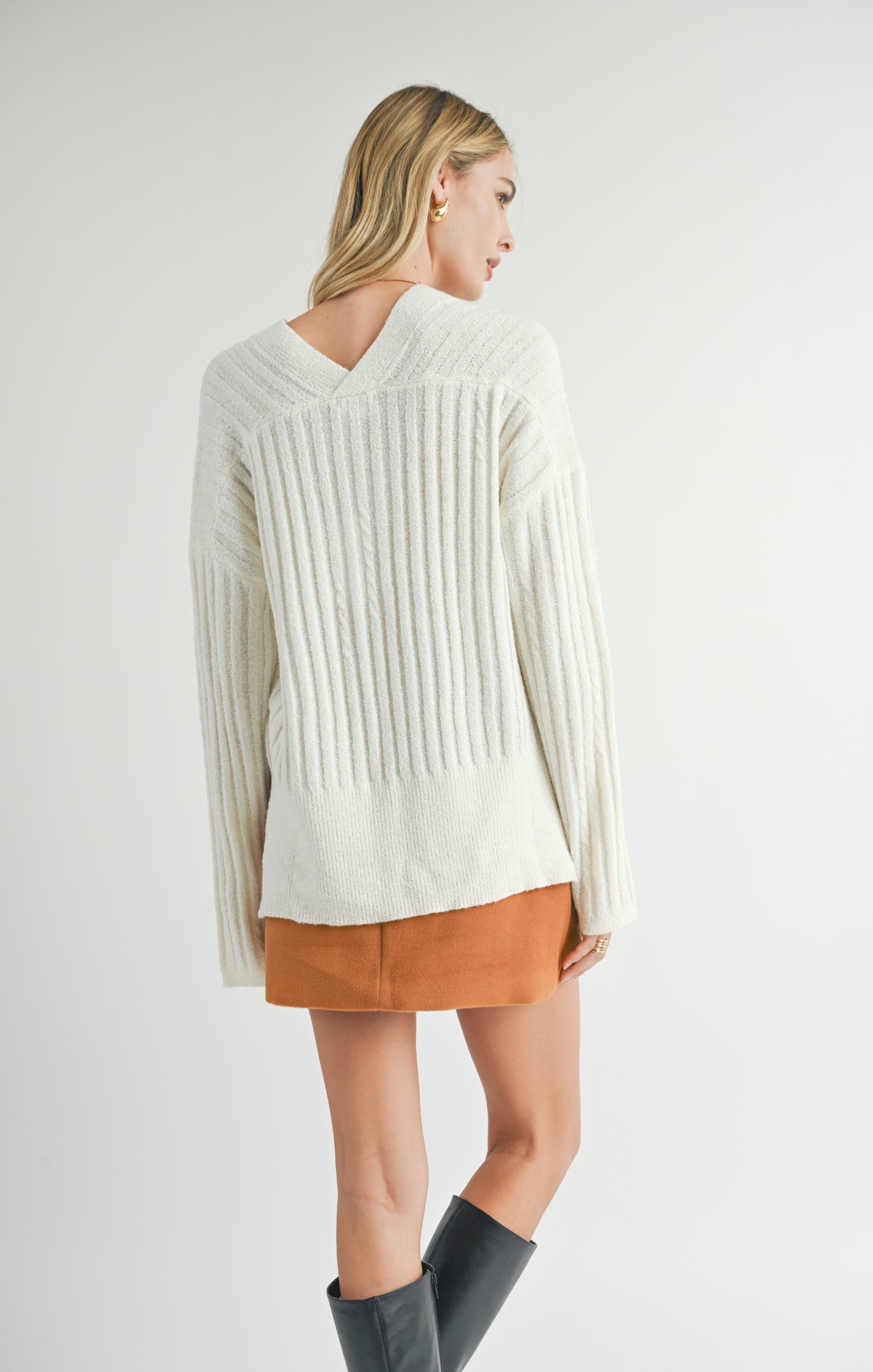 Carli V Pullover